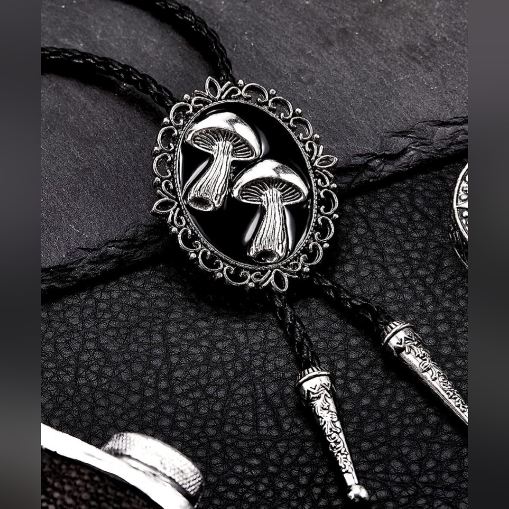 New beautiful mushroom mushrooms leather 40" bolo tie.